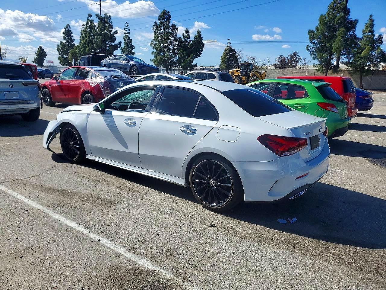 2020 Mercedes-Benz A 220