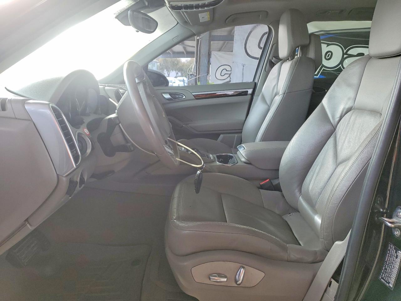 2012 Porsche Cayenne