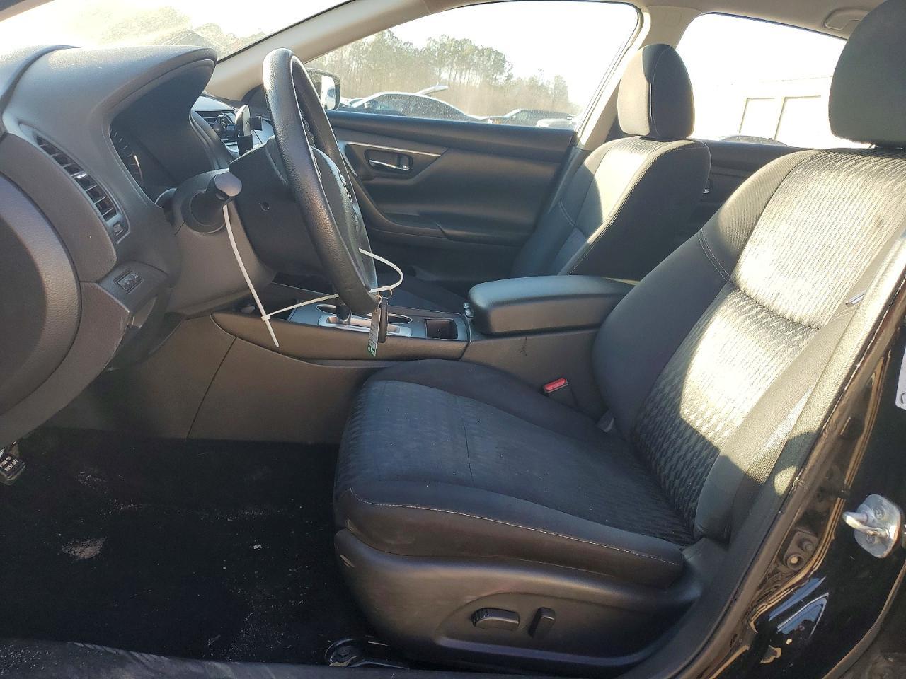 2017 Niss Altima 2.5 s