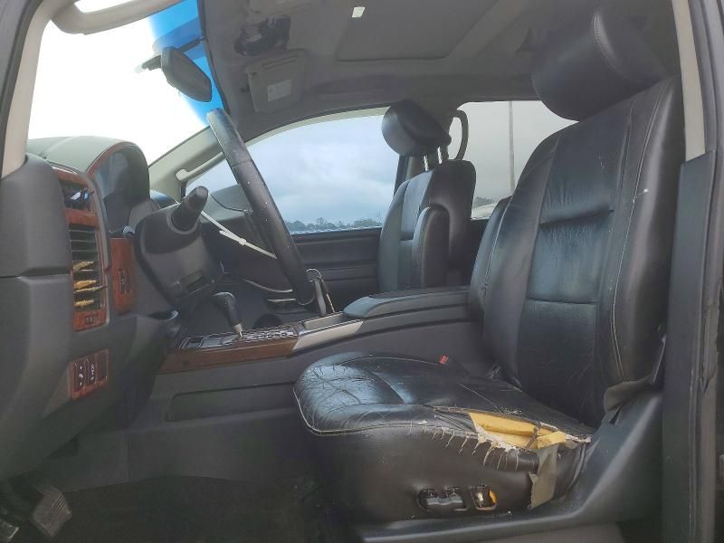 2010 Nissan Titan SE