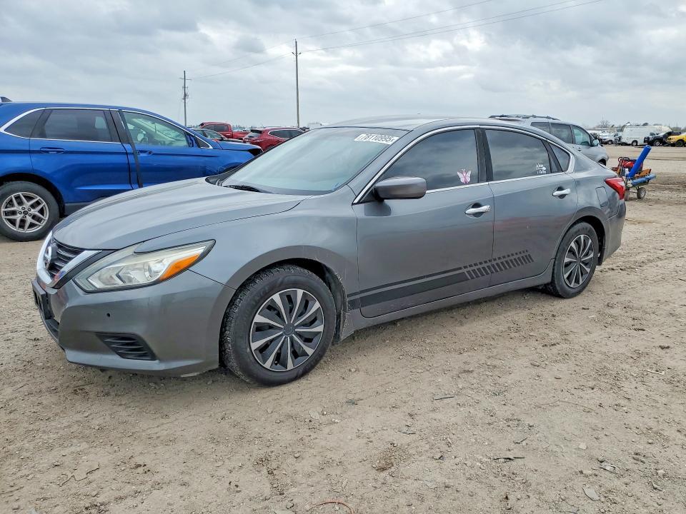 2017 Niss Altima 2.5