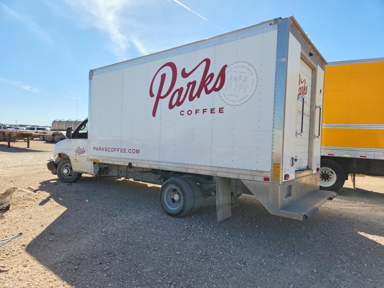 2024 Chev Rolet Express G4500 BOX Truck