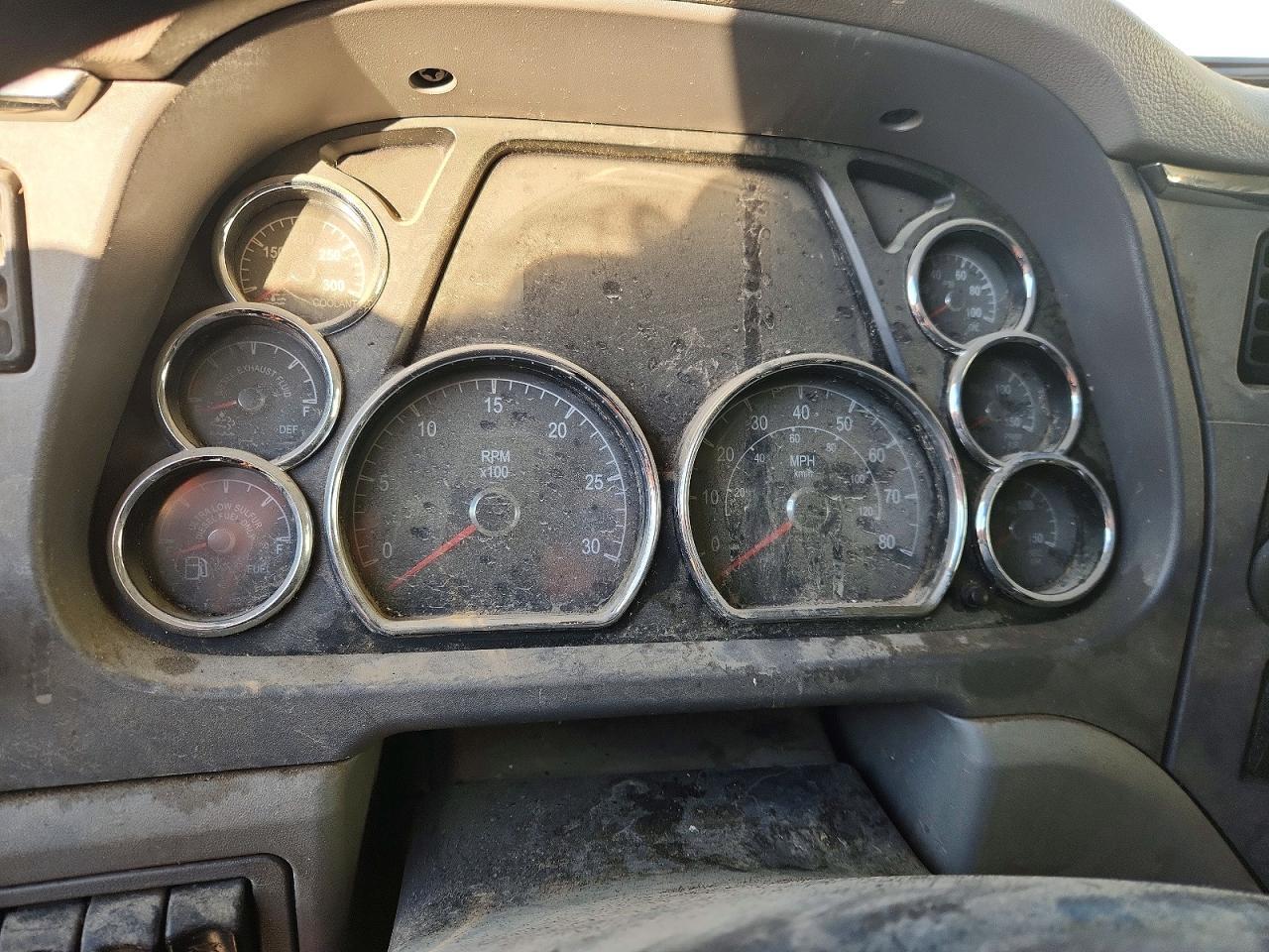 2017 Ptrb 579-Semi Truck