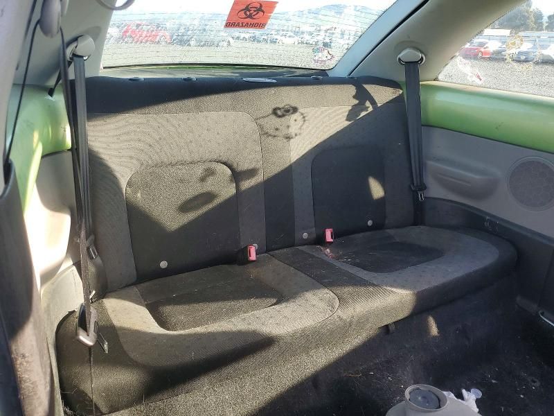 2002 Volkswagen New Beetle gl