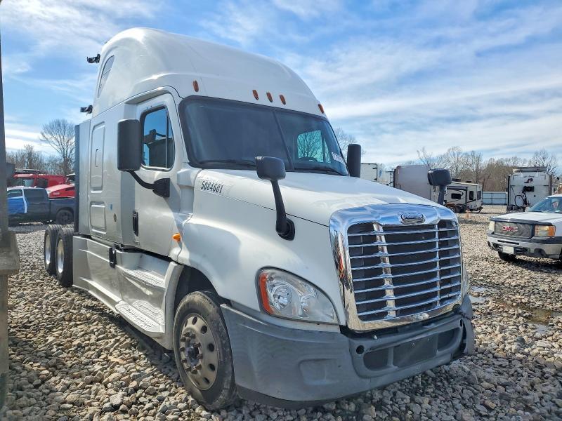 2014 Freigliner 2014 Freightliner Cascadia Semi Truck