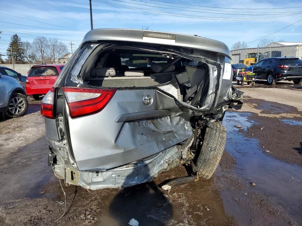 2017 Toyota Sienna xle