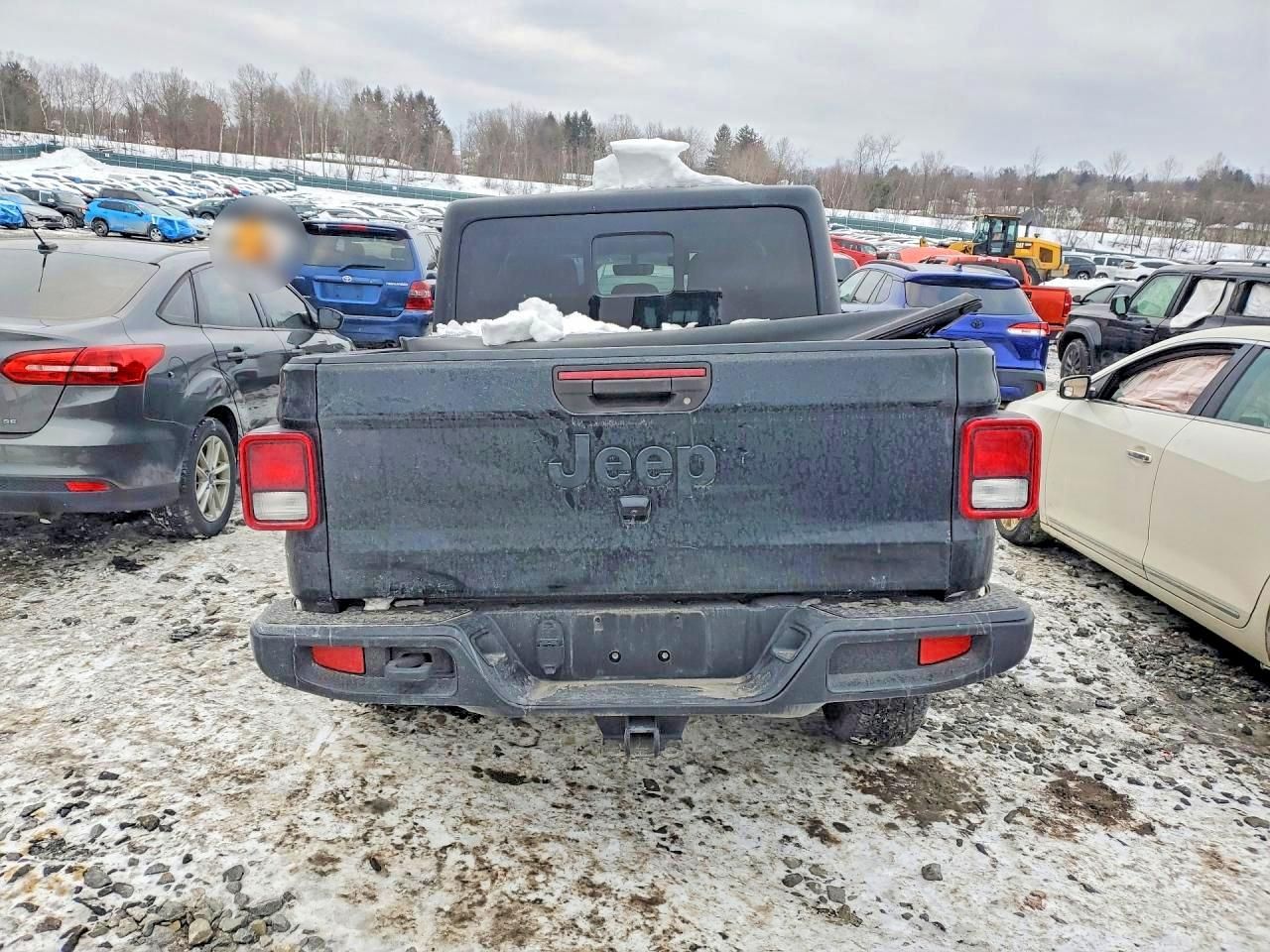 2022 Jeep Gladiator Sport