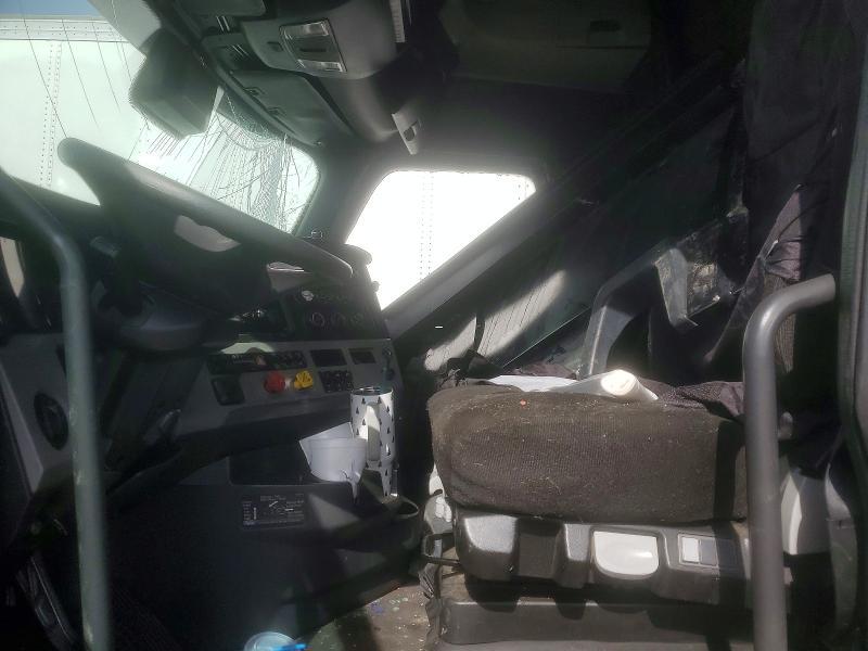 2022 Freigliner 2022 Freightliner Cascadia Semi Truck