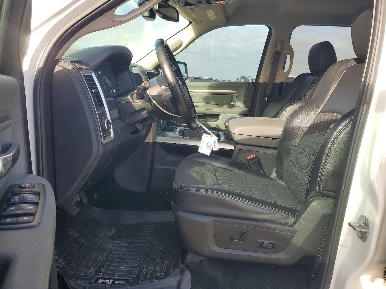 2017 Dodge RAM 1500 SLT