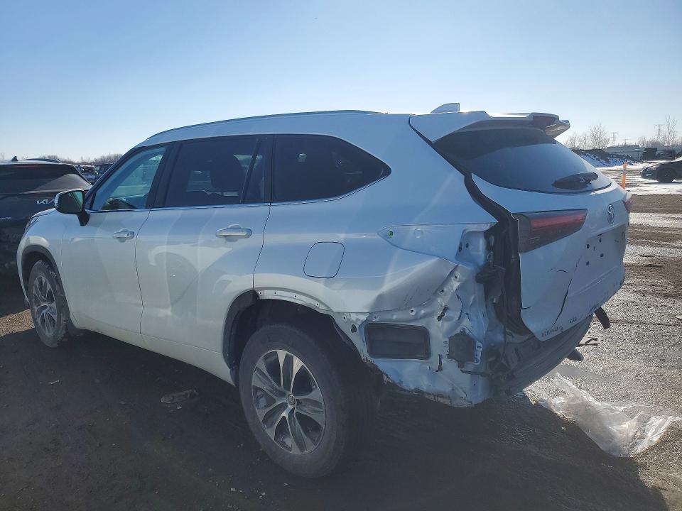 2023 Toyota Highlander xle