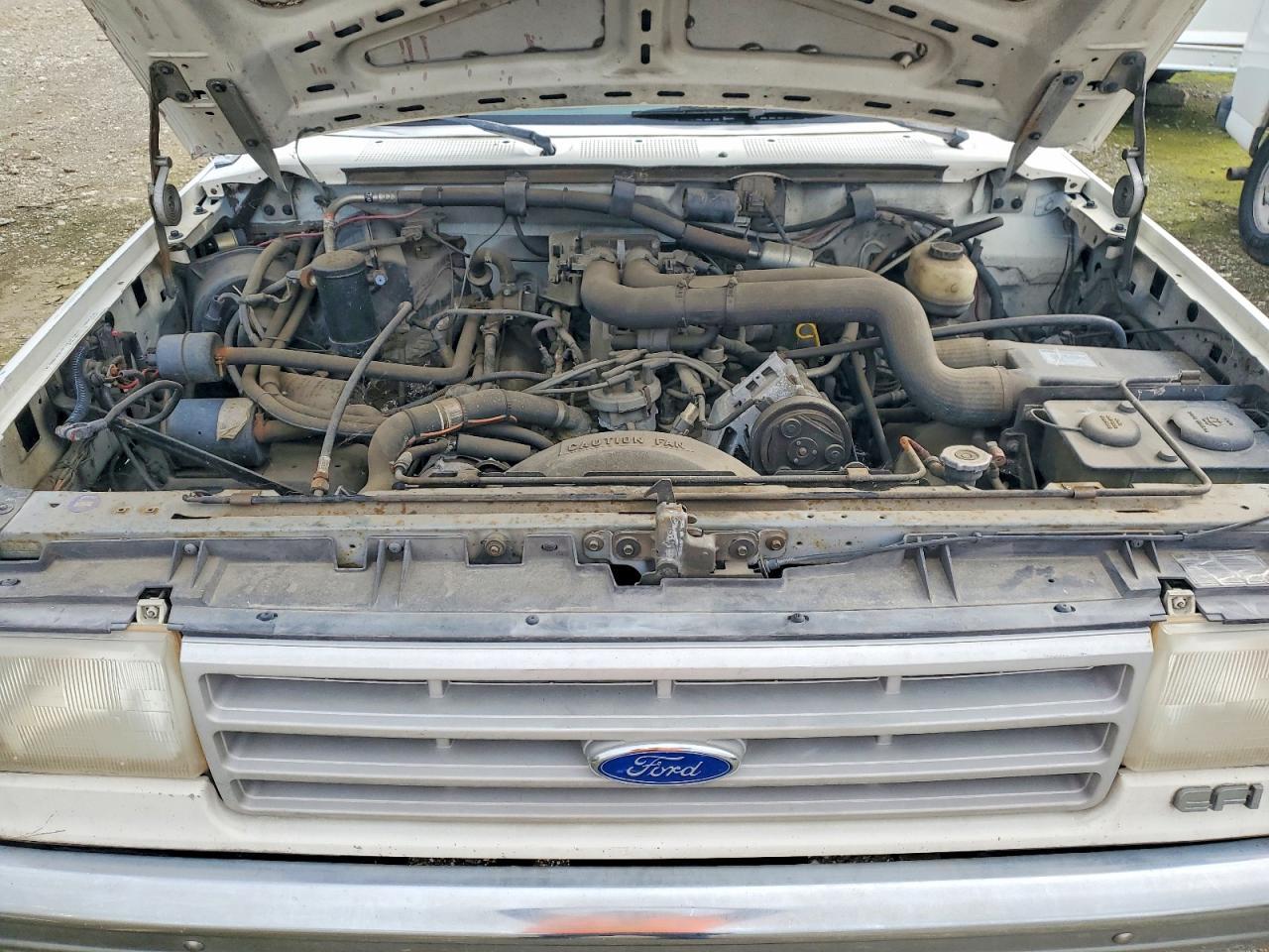 1990 Ford F Super Duty BOX Truck