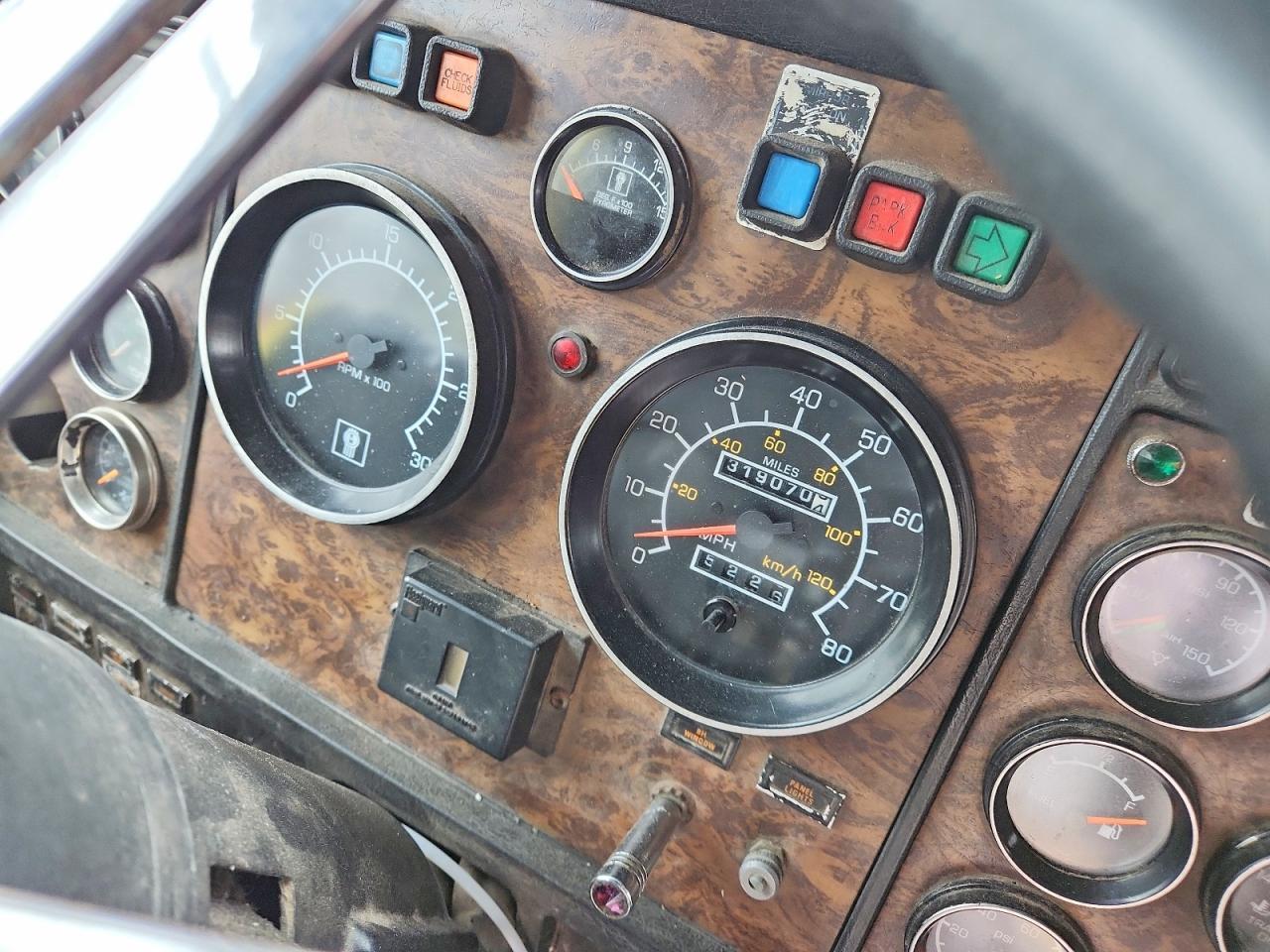 1996 Kenworth W900 Semi Truck