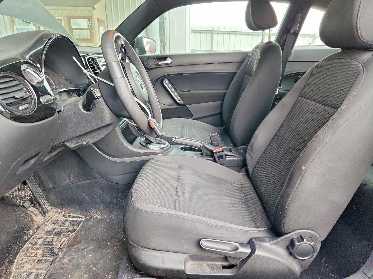 2013 Volkswagen Beetle