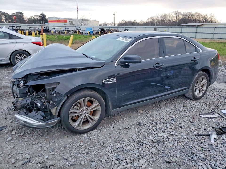 2017 Ford Taurus se