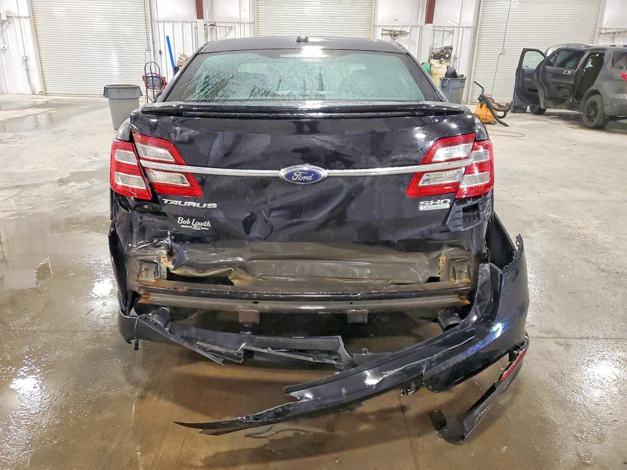 2018 Ford Taurus sho