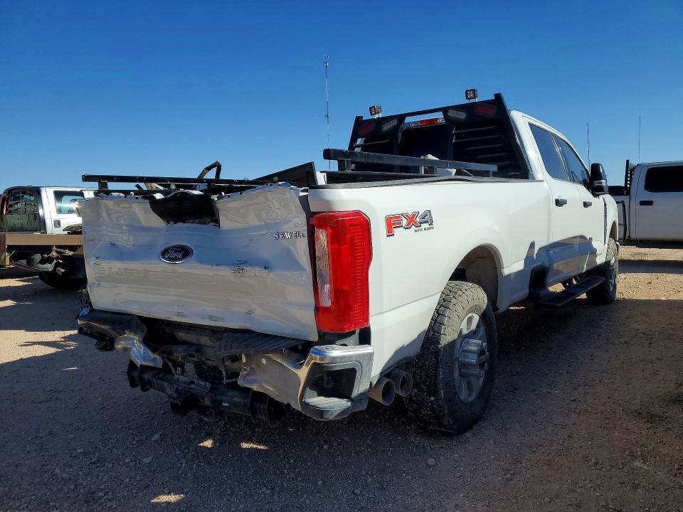 2023 Ford F350 Super Duty