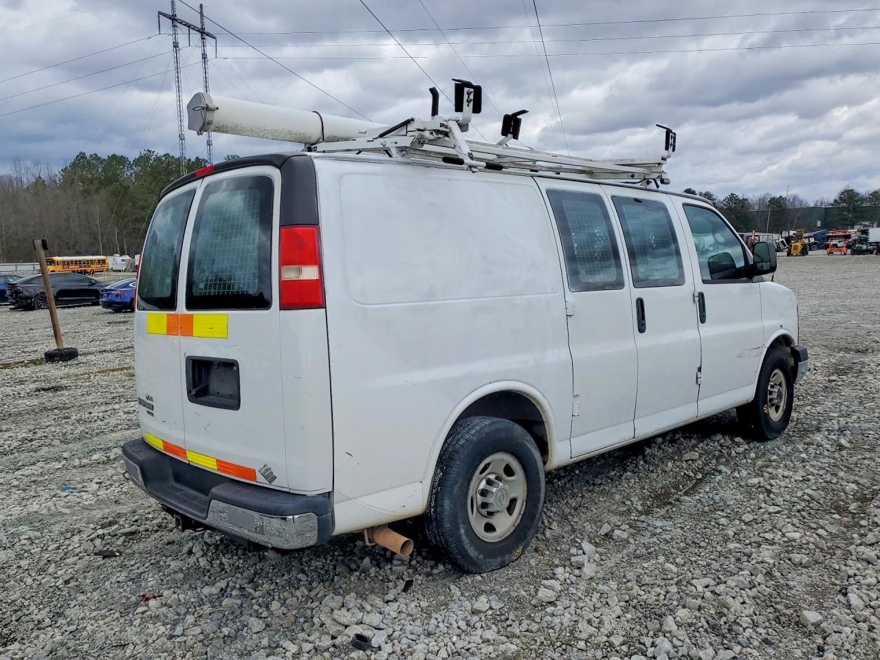 2014 Chev Express G2500