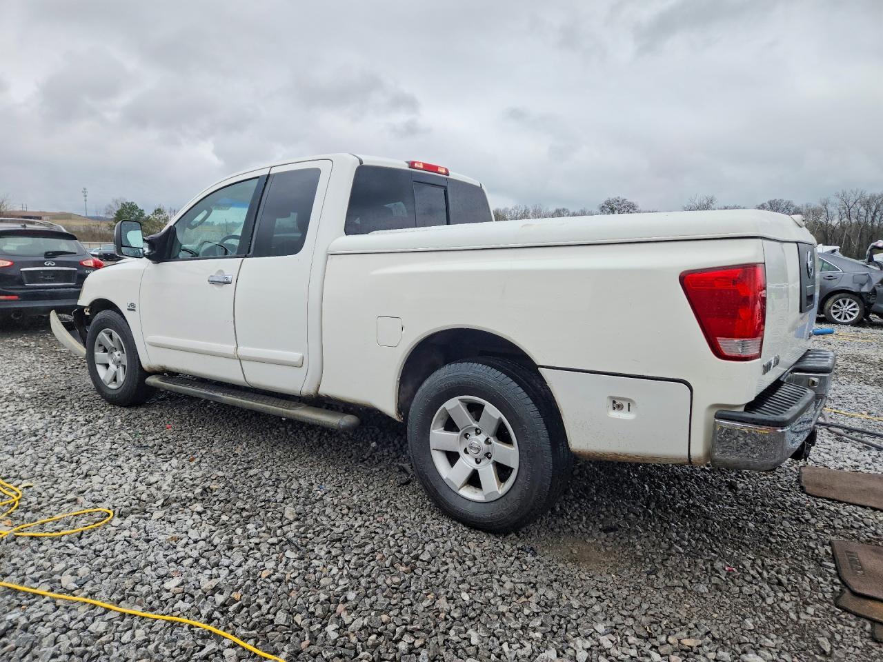 2004 Nissan Titan XE