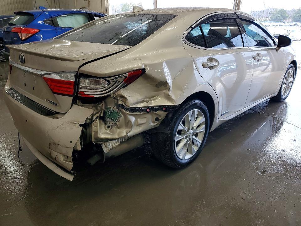 2015 Lexus Es 300h Base