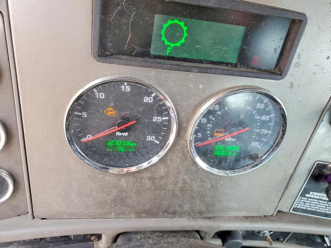 2015 Kenworth Construction T370