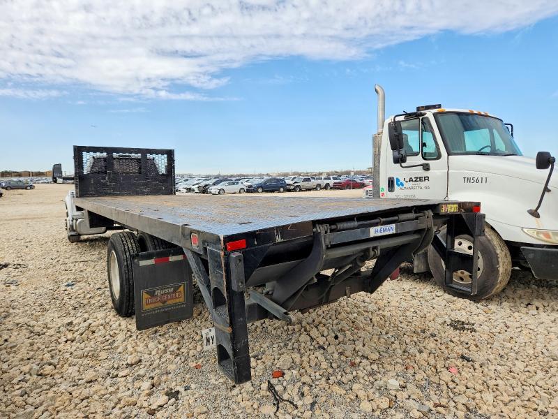 2018 Ford F750 Super Duty Flatbed Truck