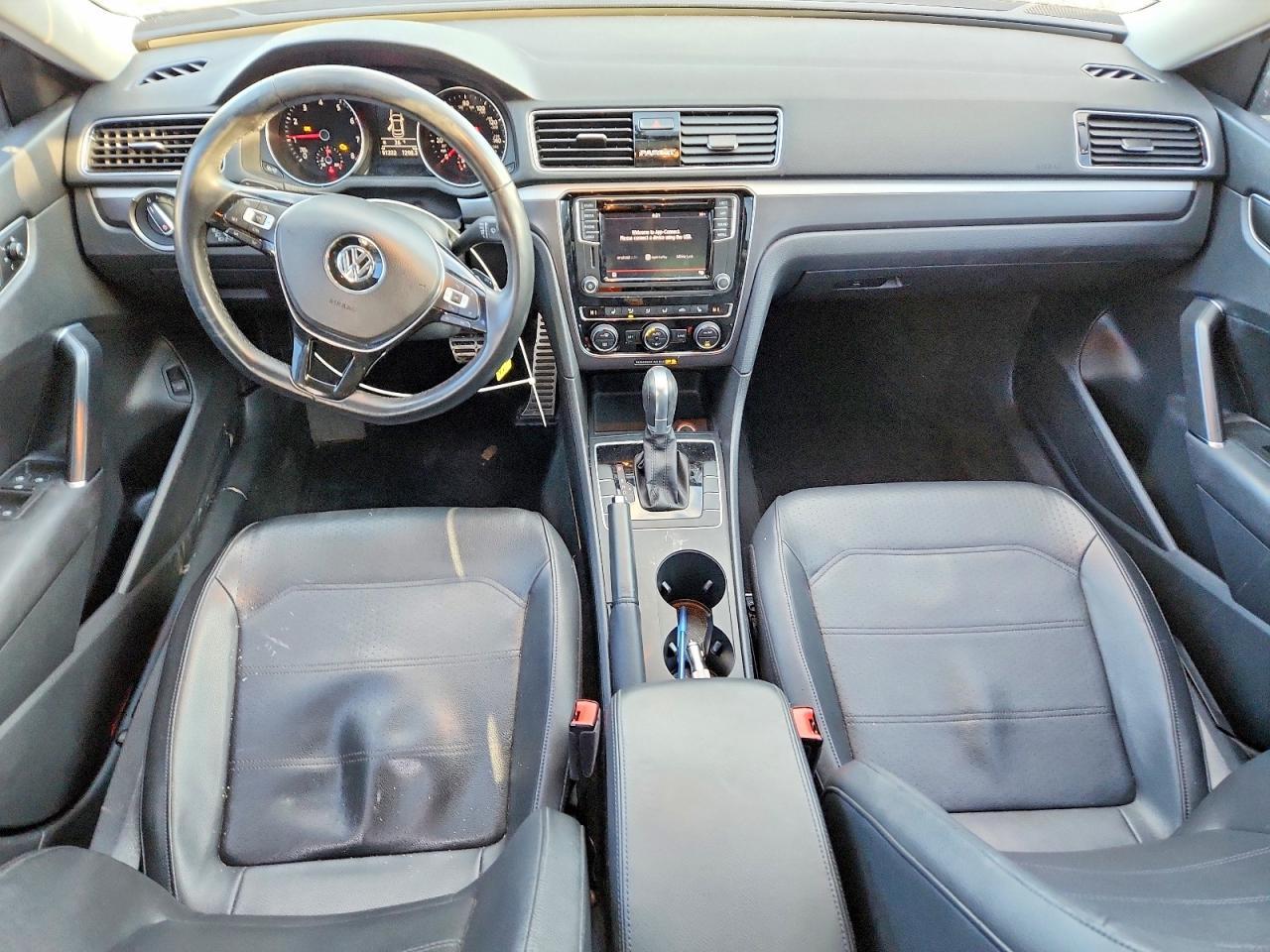 2018 Volkswagen Passat s