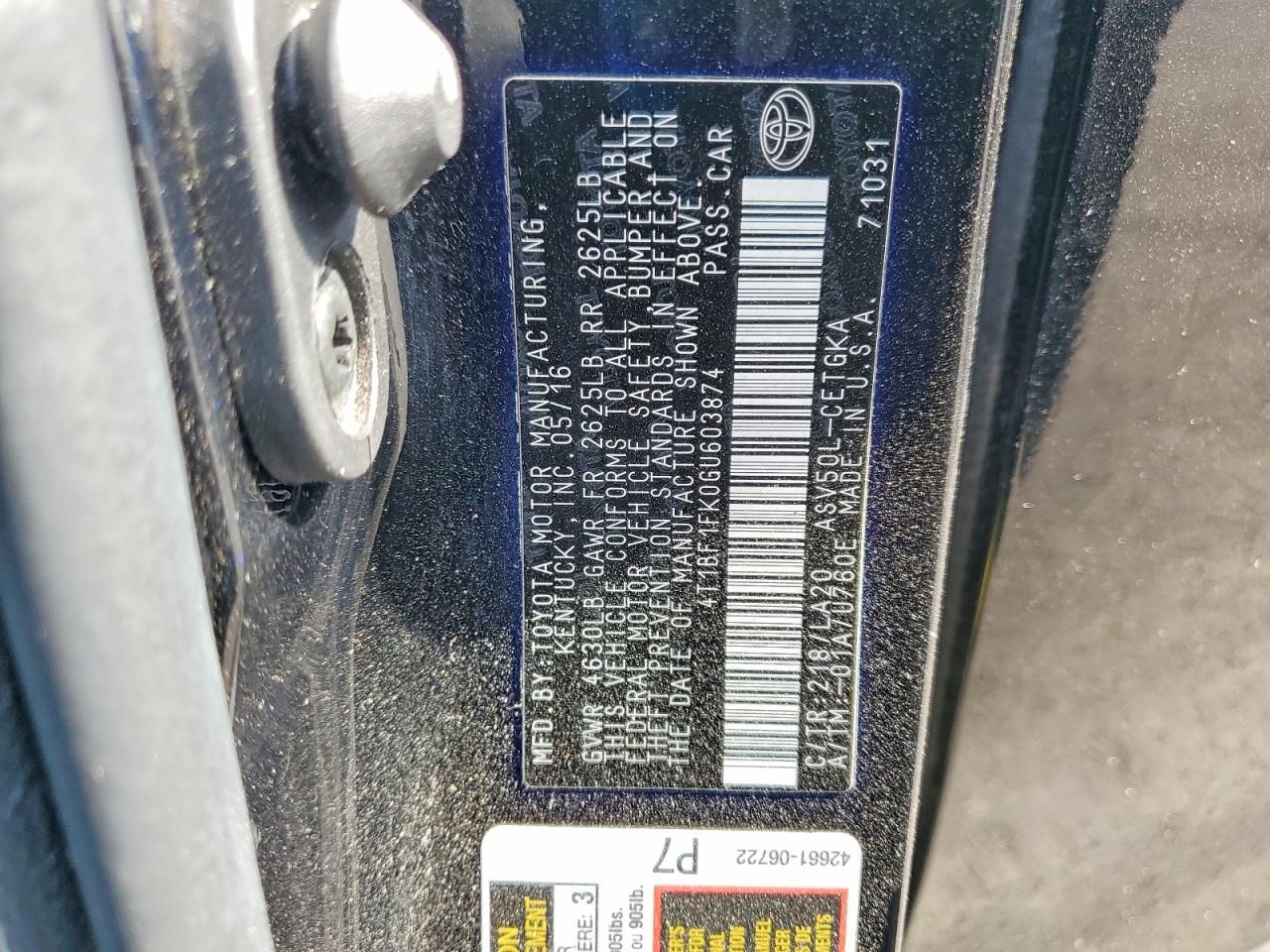 2016 Toyota Camry le