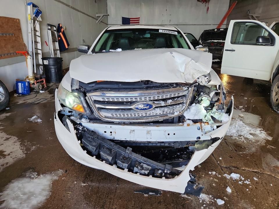 2011 Ford Taurus Limited