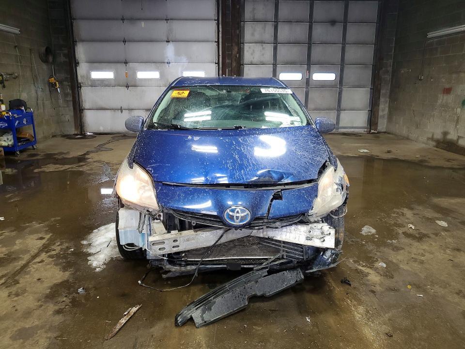 2010 Toyota Prius iv