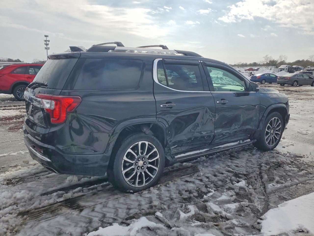 2022 GMC Acadia Denali
