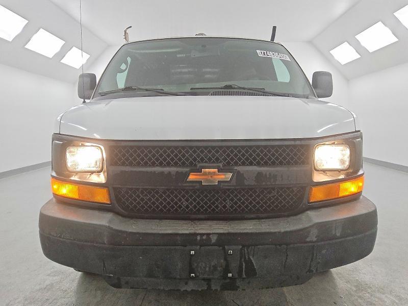 2013 Chev Express G2500