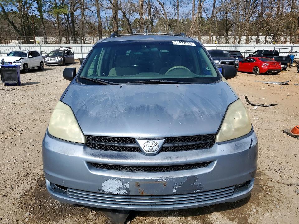 2004 Toyota Sienna le 7 Passenger