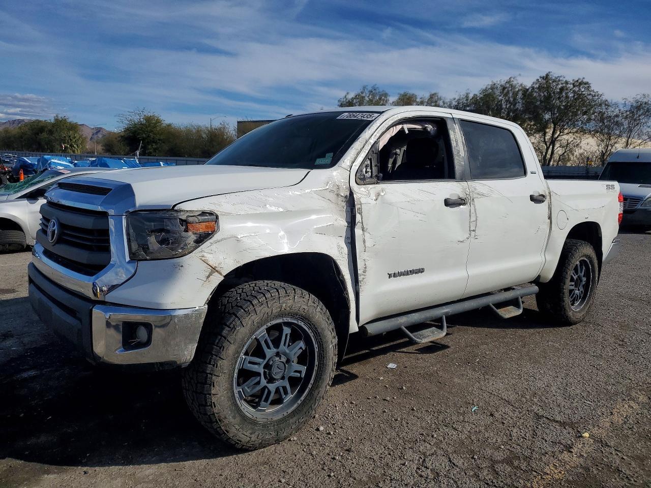 2014 Toyota Tundra SR5