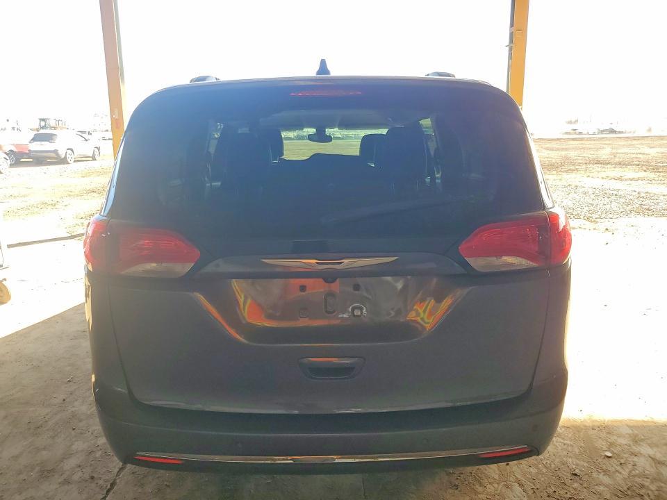 2017 Chrysler Pacifica Touring l Plus