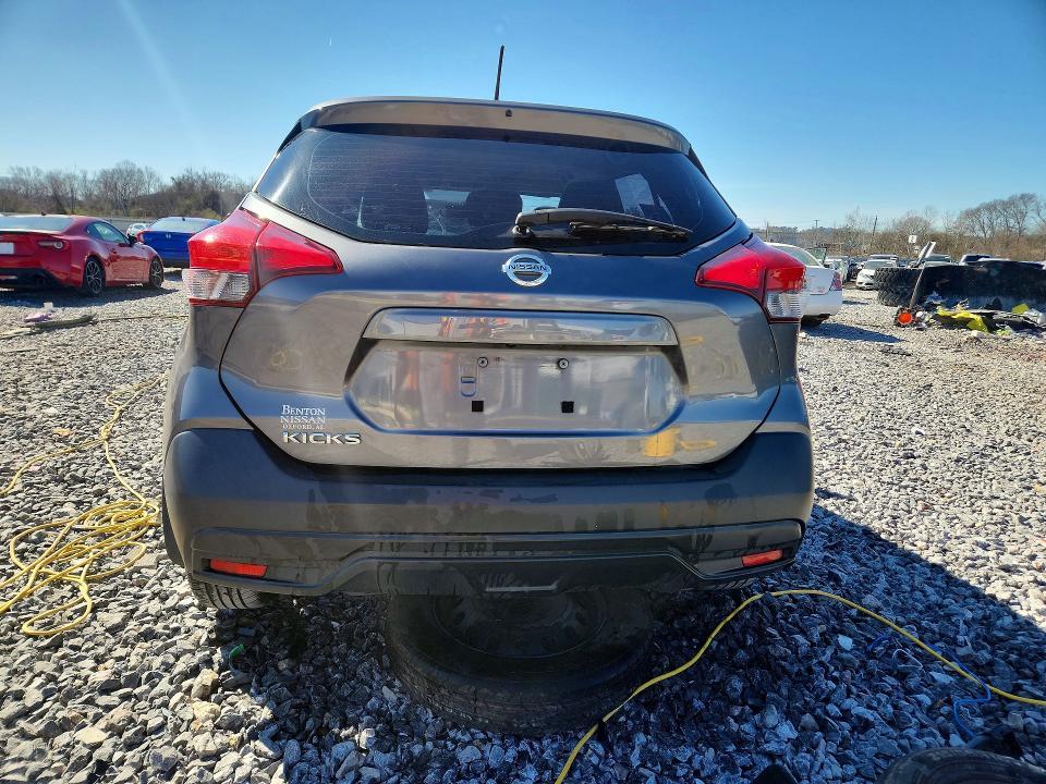 2019 Nissan Kicks s