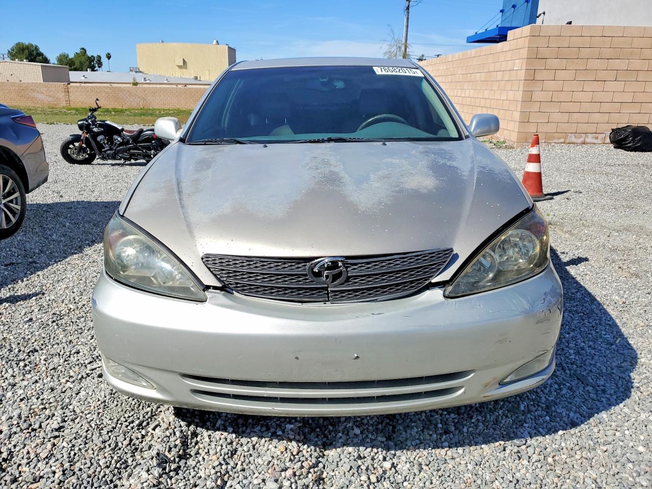 2003 Toyota Camry le