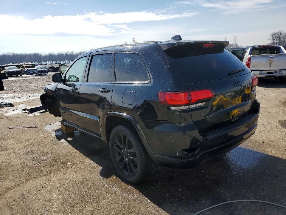 2020 Jeep Grand Cherokee Laredo
