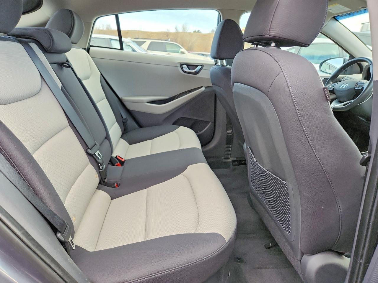 2017 Hyundai Ioniq Hybrid sel