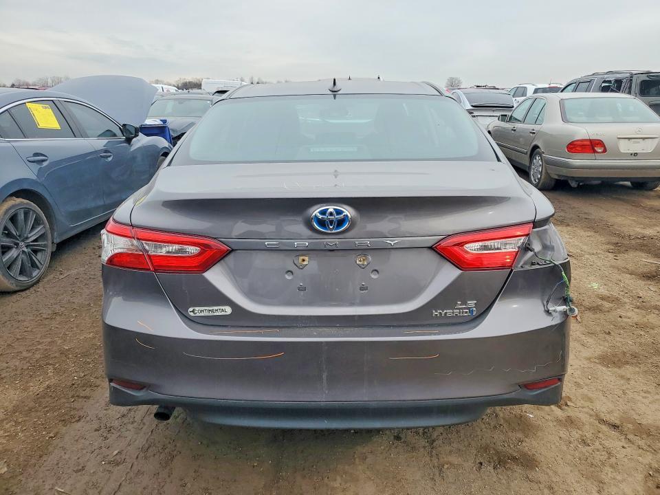 2019 Toyota Camry le