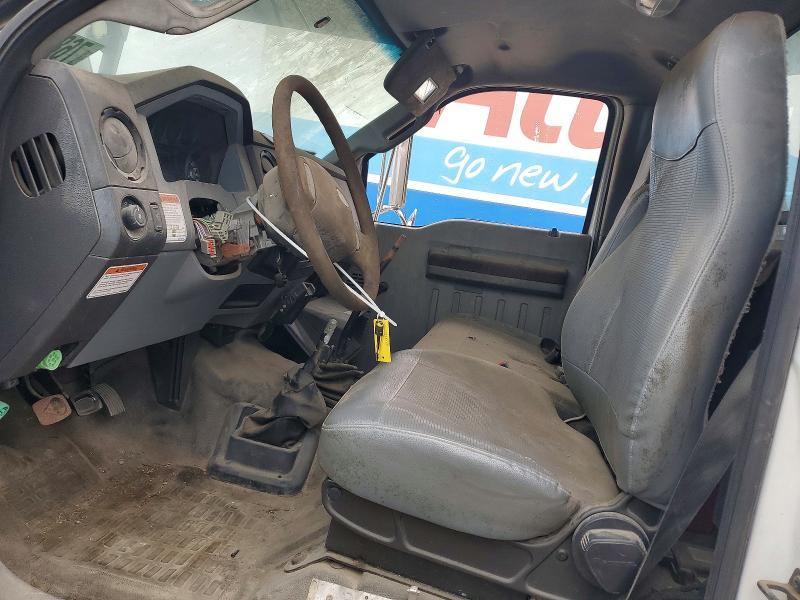 2015 Ford F750 Super Duty Chipper Truck