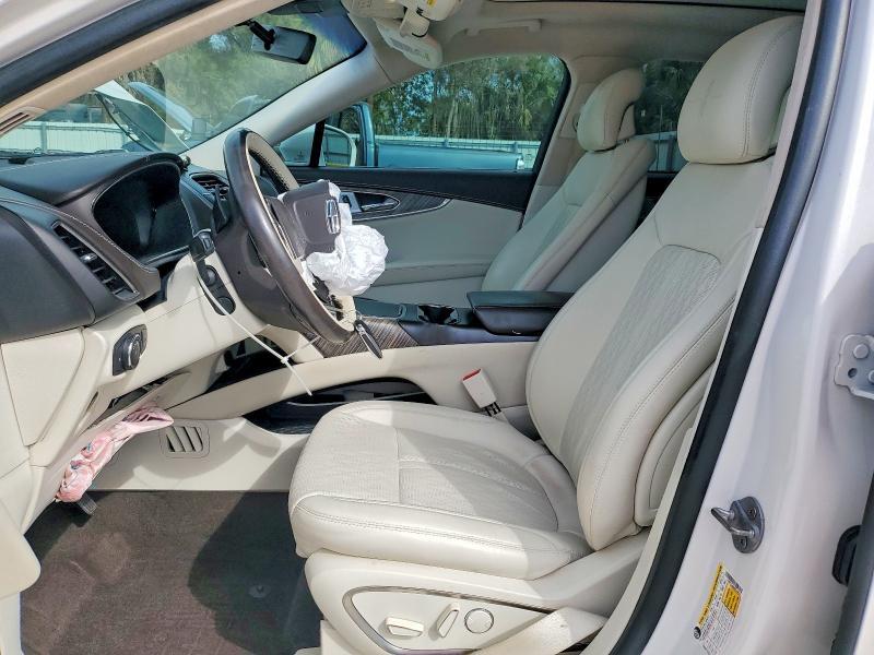 2019 Lincoln Nautilus Black Label