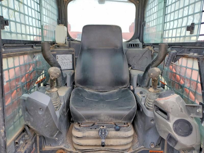 2022 Kubota SVL97-2 Tracked Skid Steer Loader