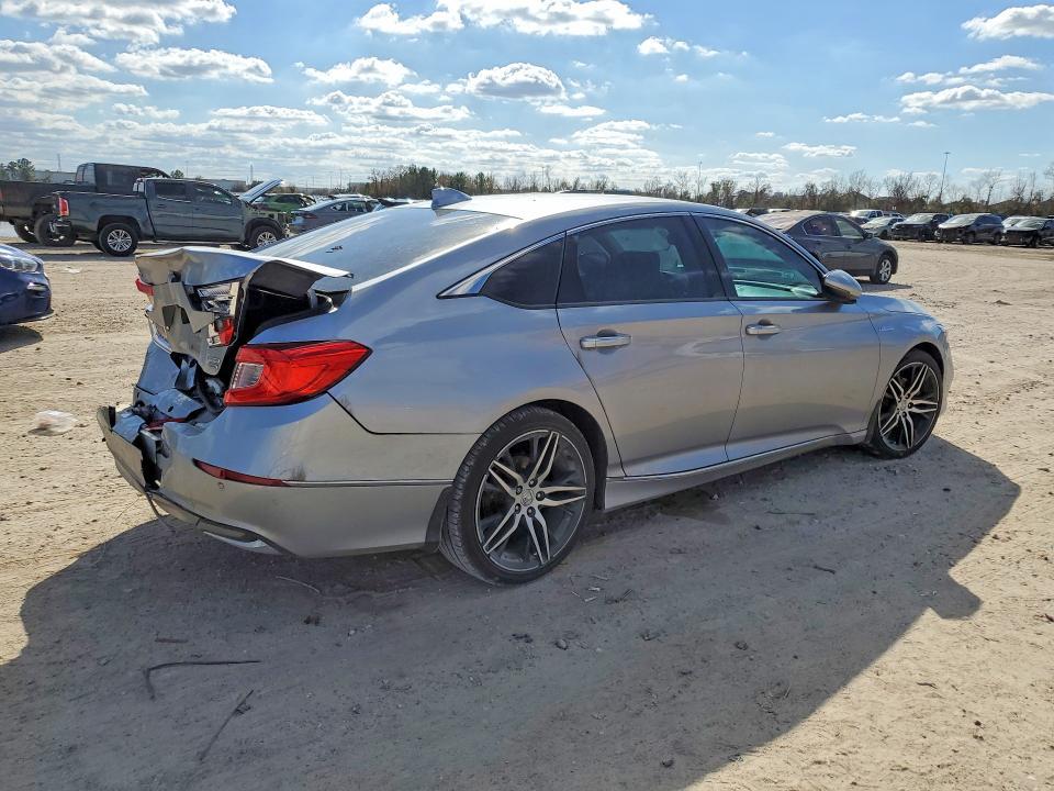 2022 Honda Accord Touring Hybrid