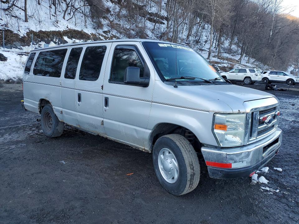 2009 Ford Econoline E350 Super Duty van