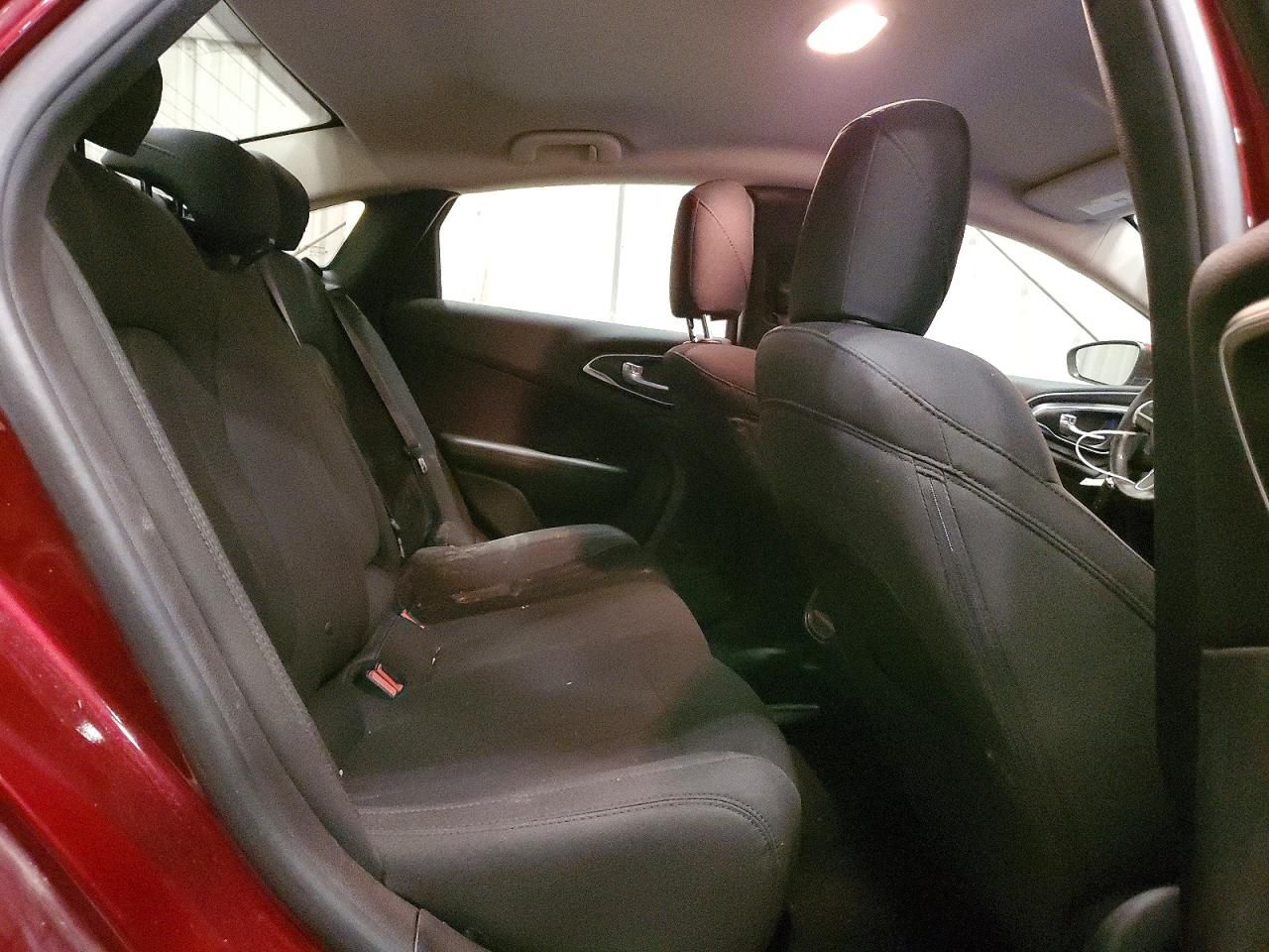 2017 Chrysler 200 lx