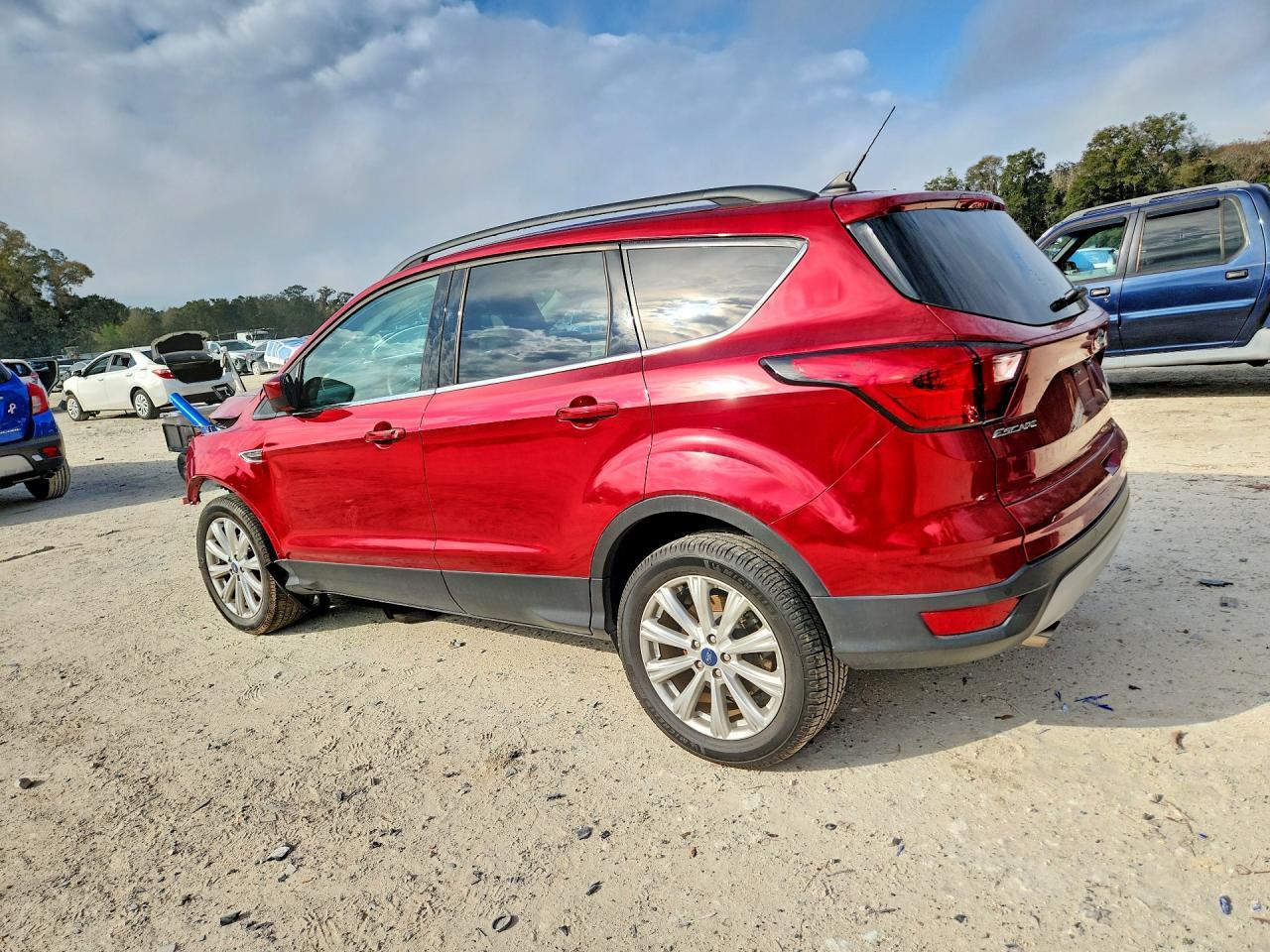 2019 Ford Escape sel