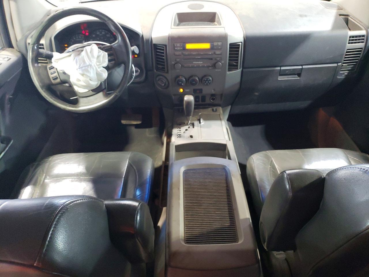 2004 Nissan Titan XE