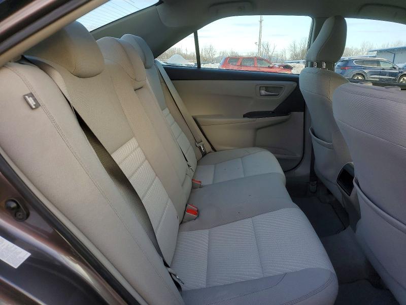 2017 Toyota Camry le