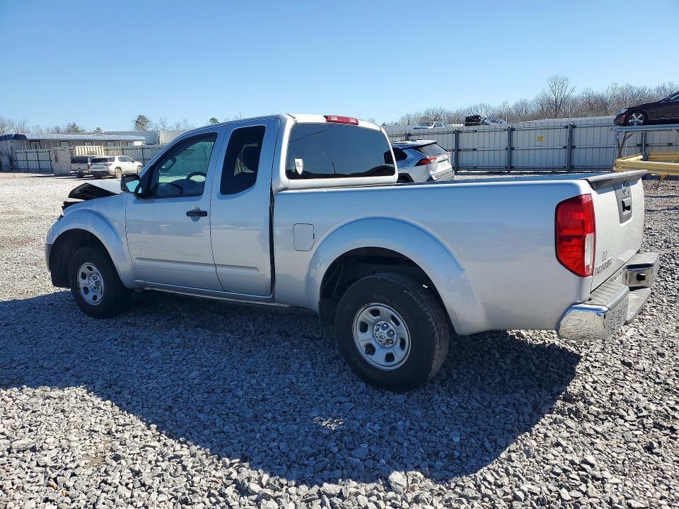2016 Nissan Frontier s