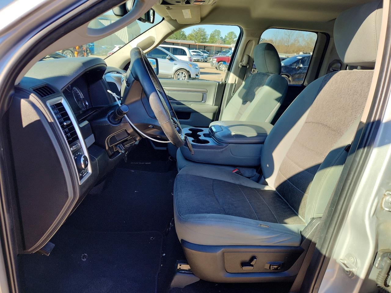 2018 Dodge Ram 1500 slt